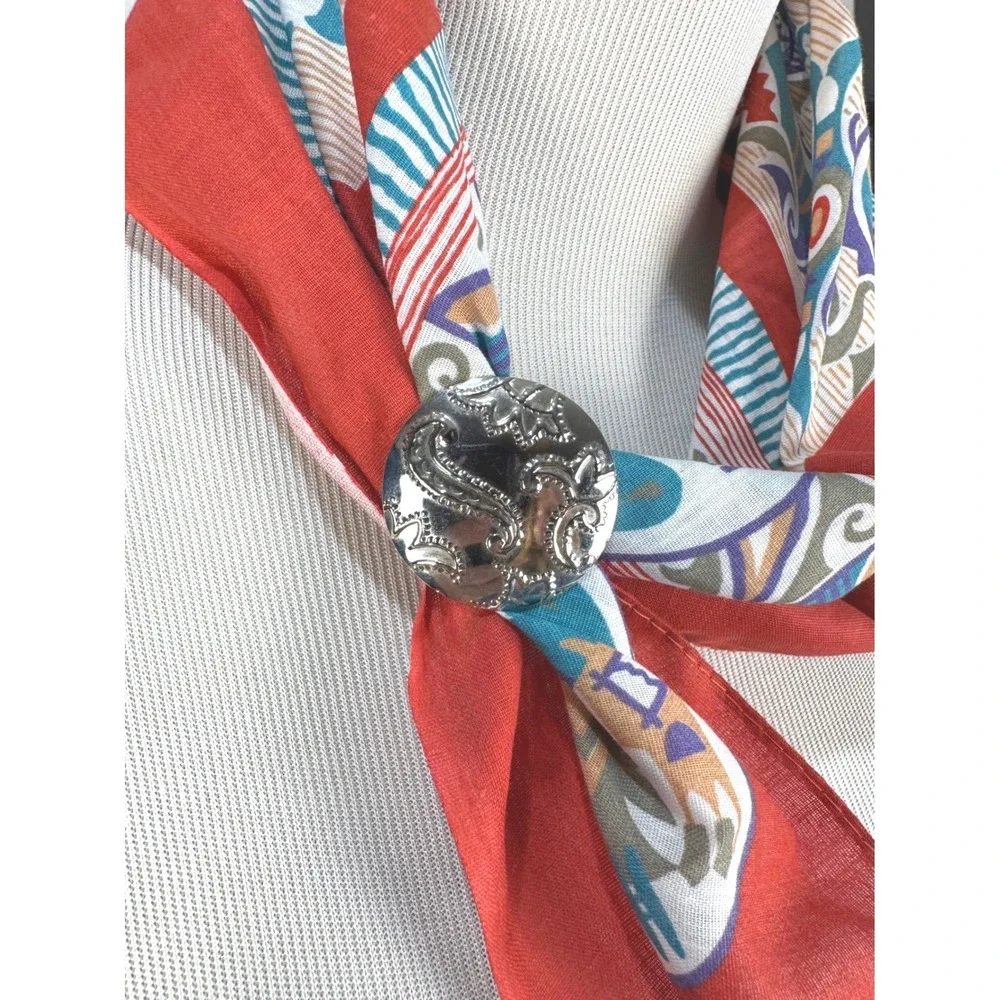 Vintage Silver Tone Paisley Embossed Round Scarf Clip Slide Accessory 1.25 Rodeo